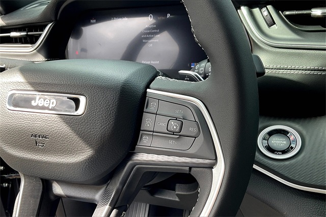 2025 Jeep Grand Cherokee Altitude X photo 4
