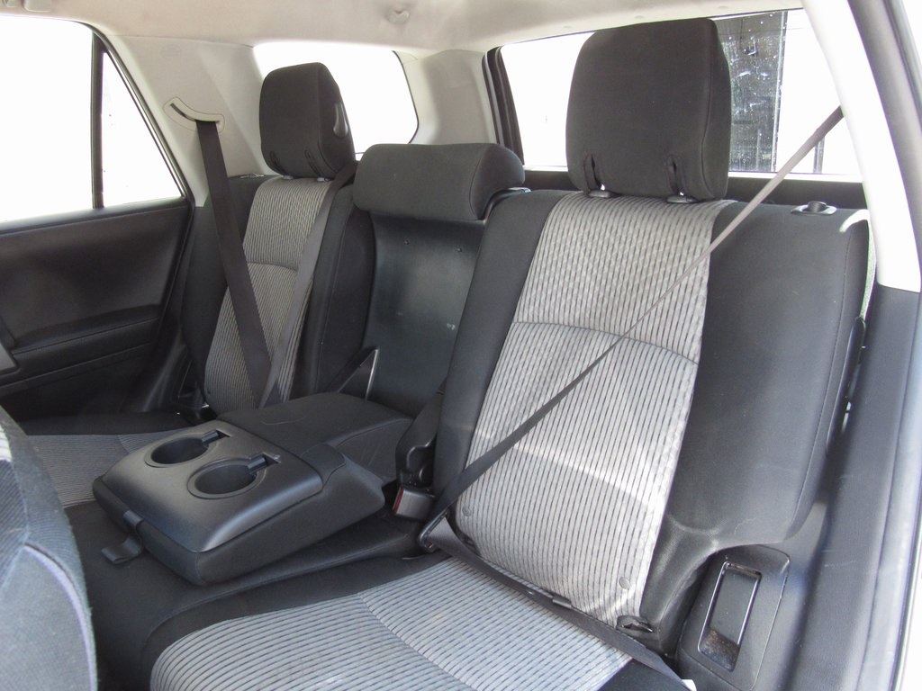 2020 Toyota 4Runner SR5 photo 15