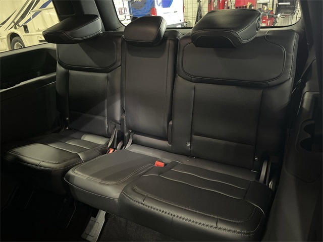 2025 Ford Expedition Platinum photo 27