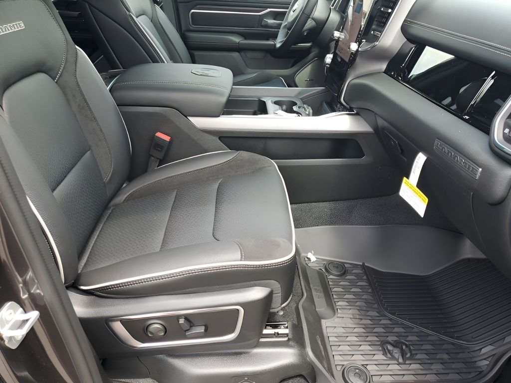 2026 Ram 1500 Laramie photo 16