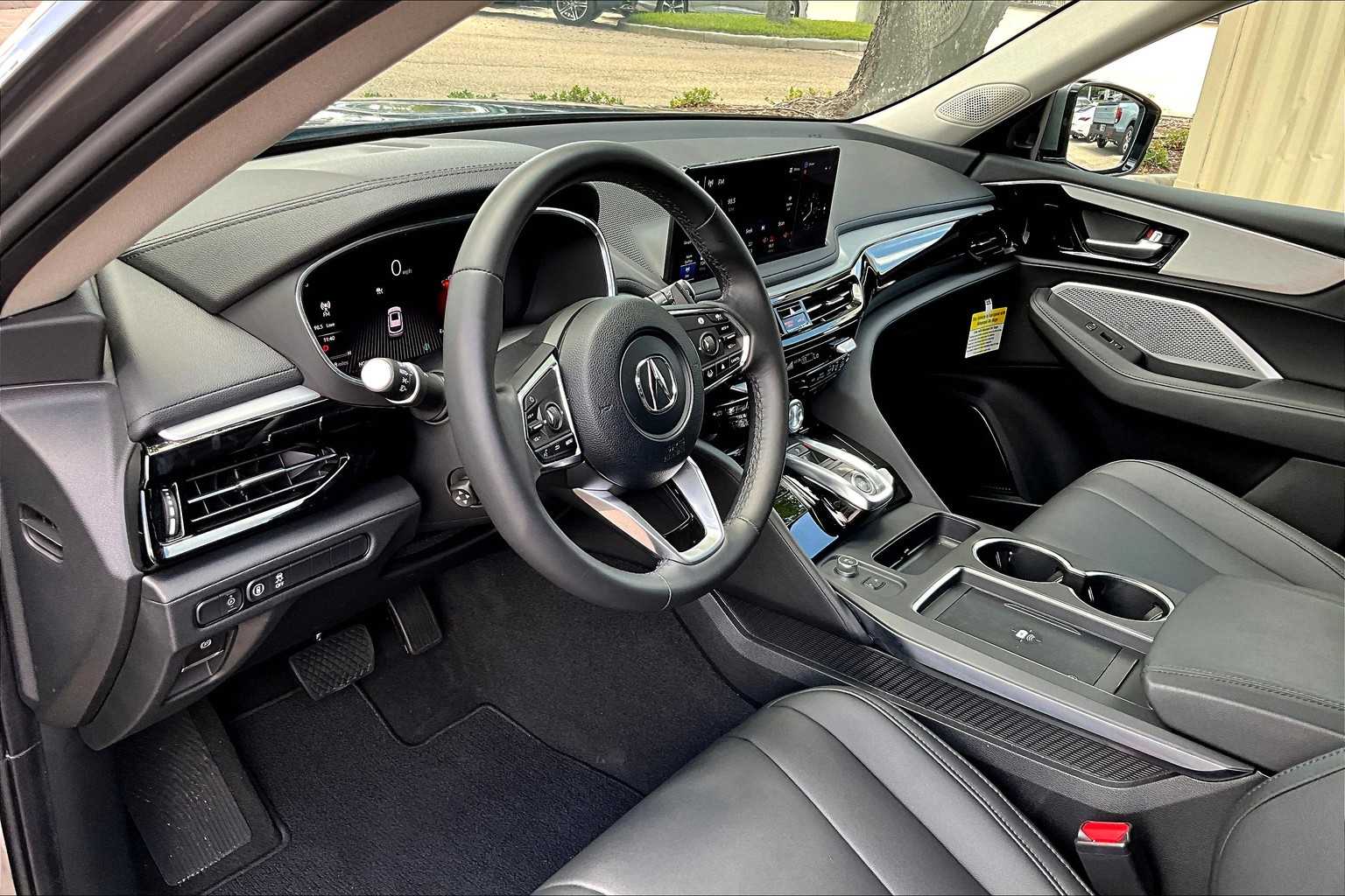 2025 Acura MDX SH-AWD photo 16