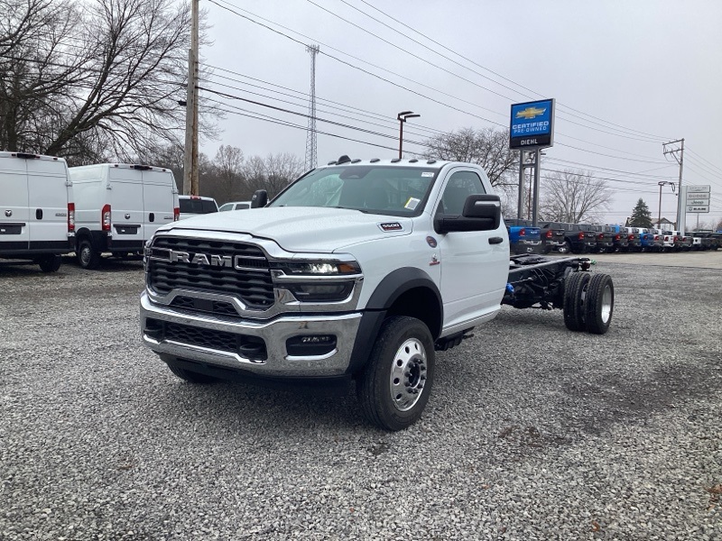2026 Ram 5500 Tradesman photo 3