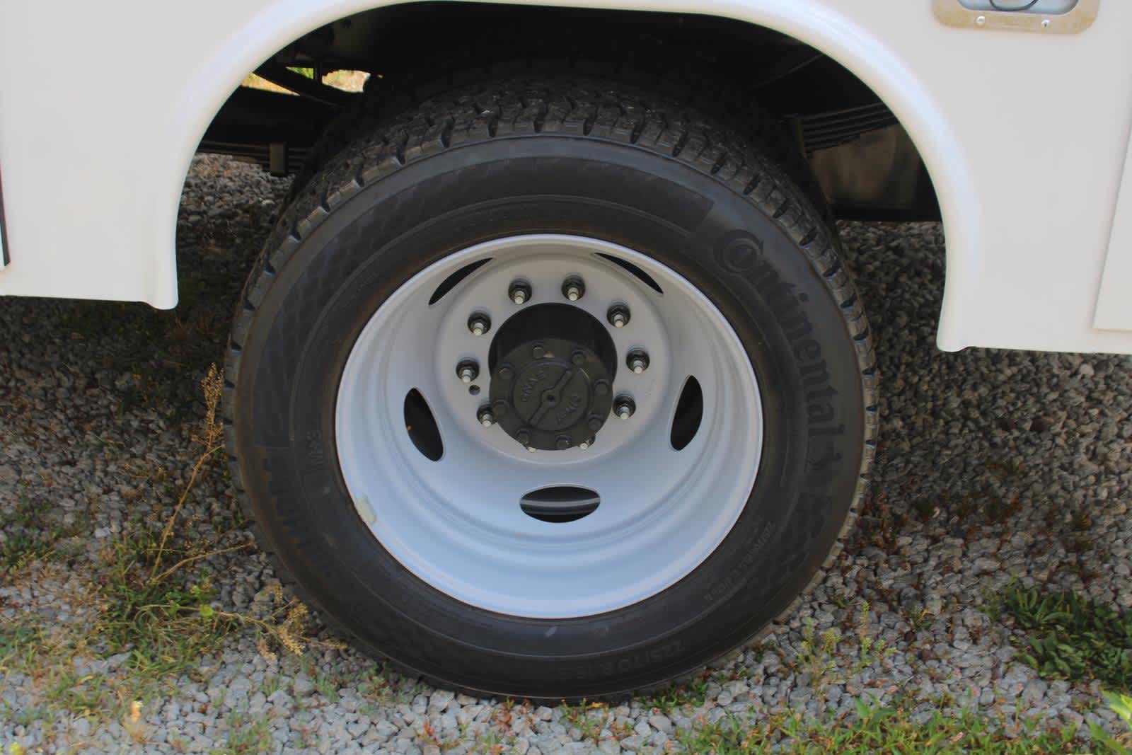 2024 Ford F-450 XL photo 10