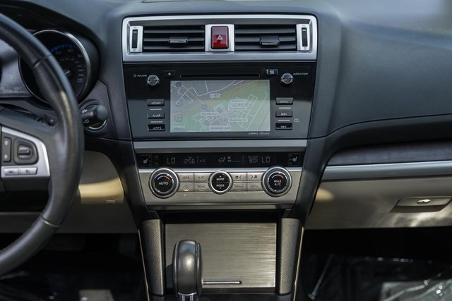 2016 Subaru Outback Limited photo 21