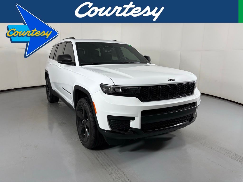 2025 Jeep Grand Cherokee L Altitude's photo