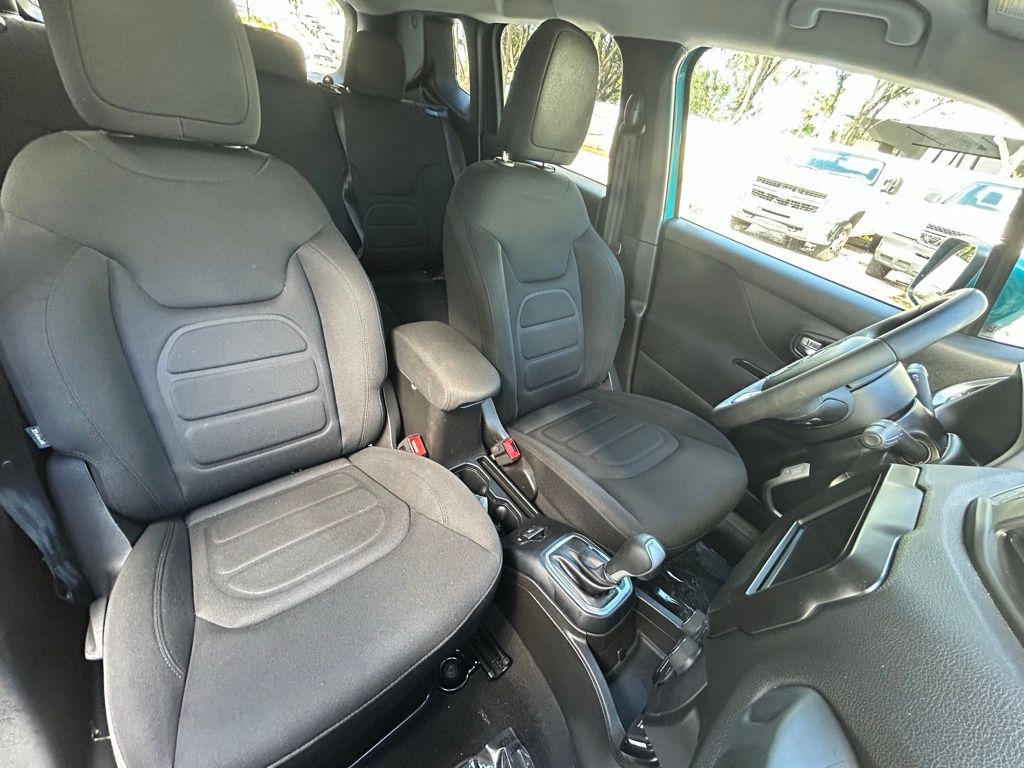 2021 Jeep Renegade Latitude photo 34