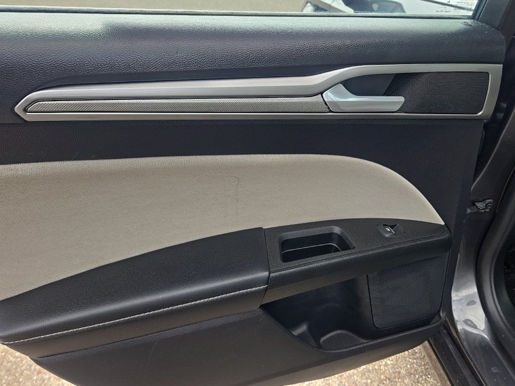 2018 Ford Fusion Hybrid S photo 24