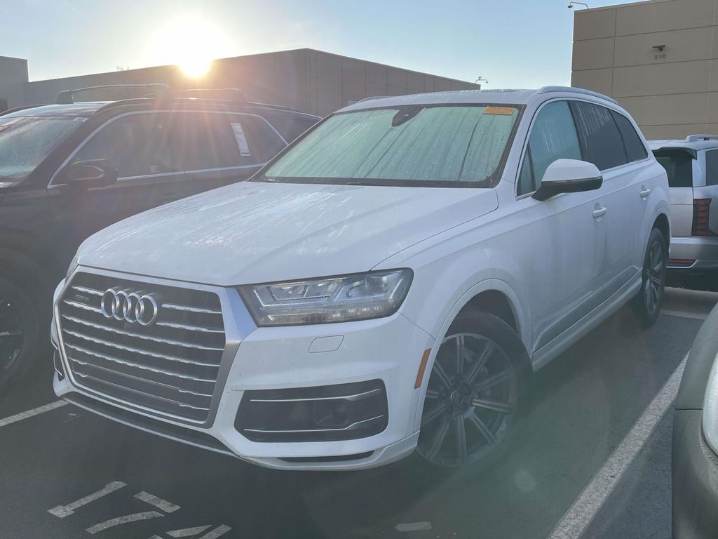 2018 Audi Q7 Prestige photo 2