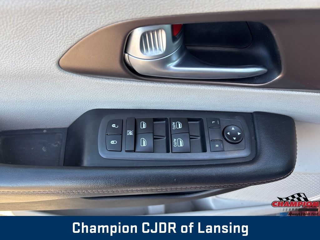 2018 Chrysler Pacifica Touring Plus photo 15