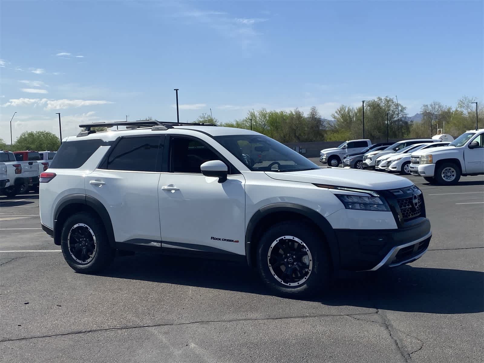 2025 Nissan Pathfinder Rock Creek photo 8