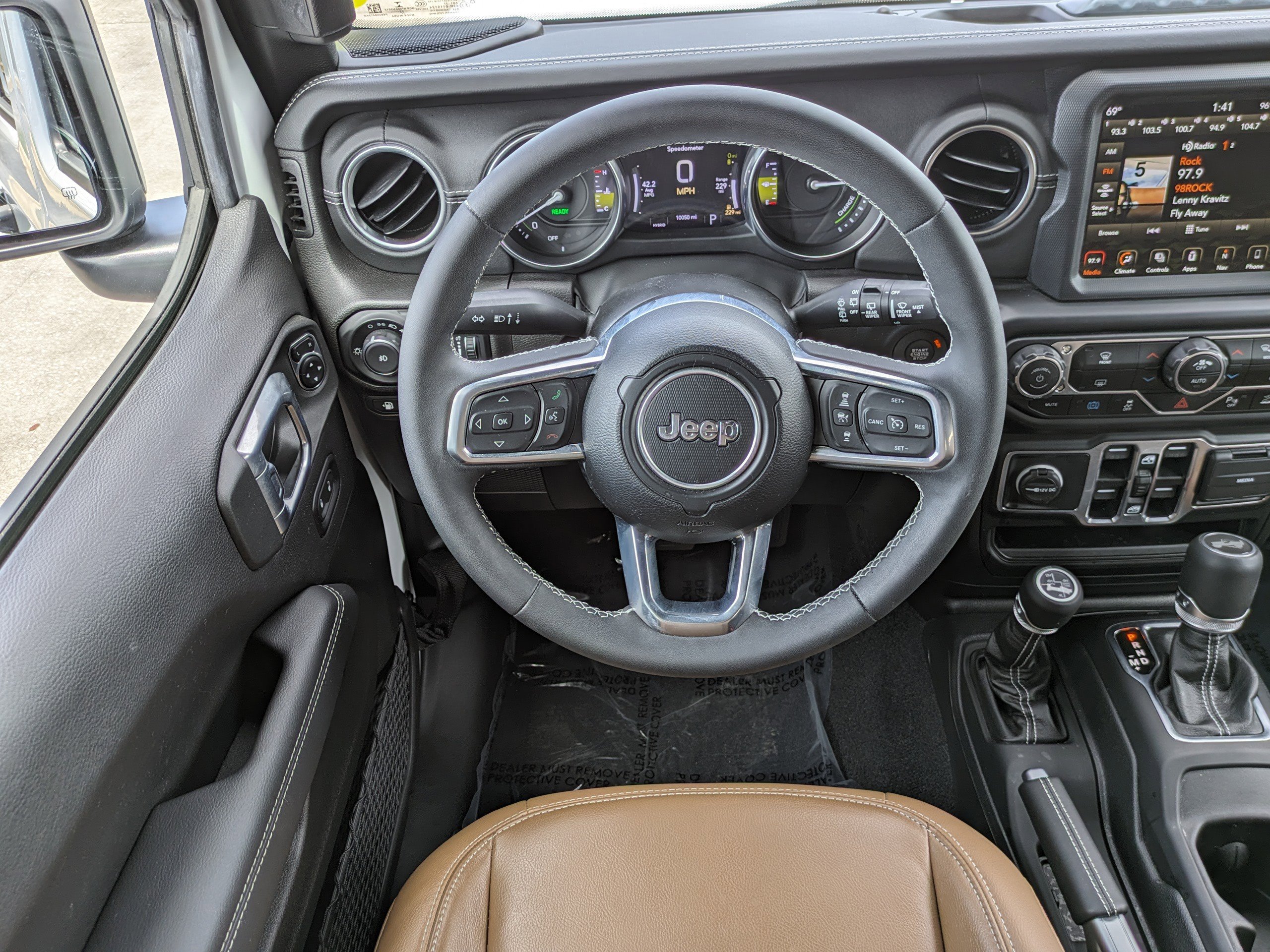 2023 Jeep Wrangler Sahara 4xe photo 15