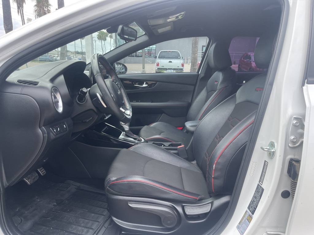 2023 Kia Forte GT photo 9