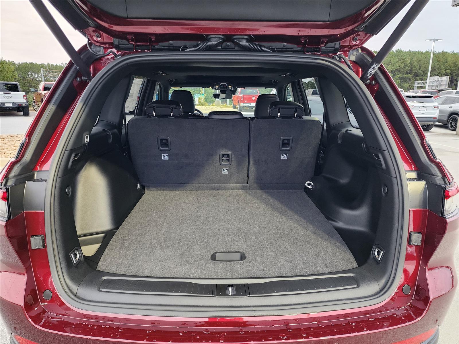 2025 Jeep Grand Cherokee Altitude X photo 4
