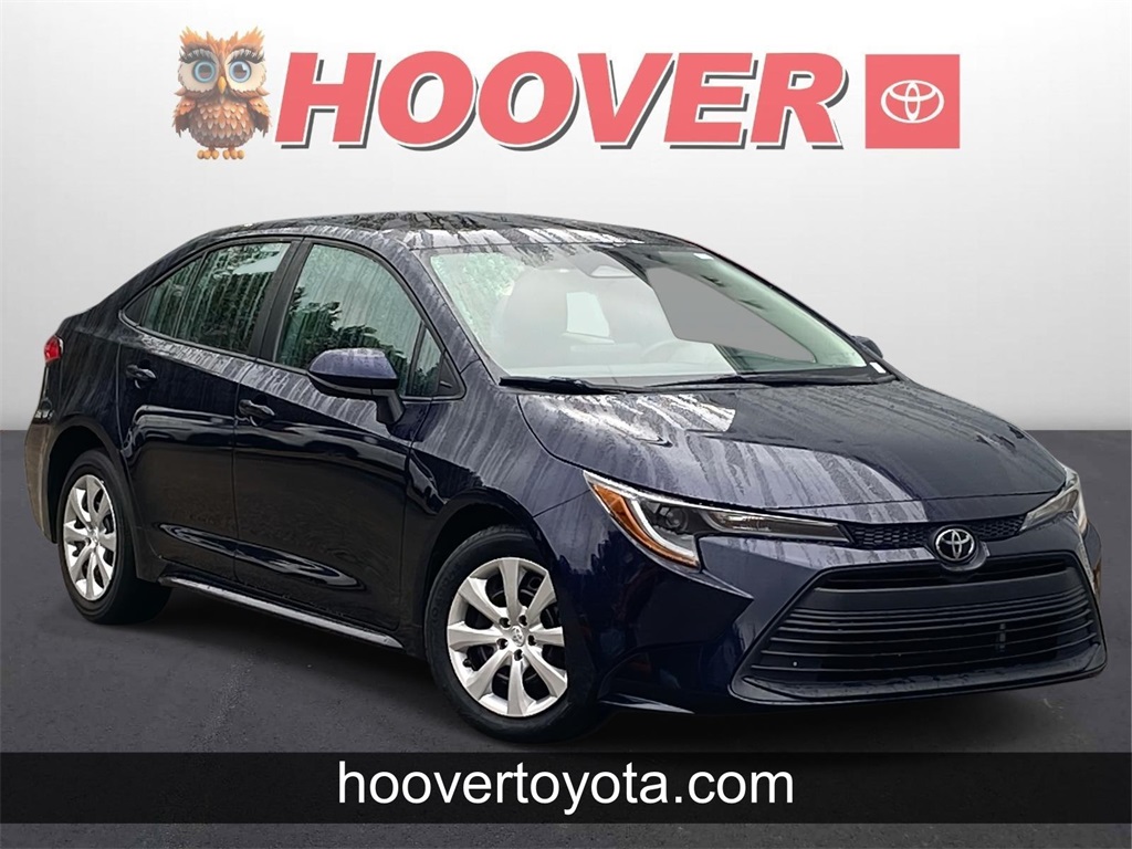 2023 Toyota Corolla LE's photo