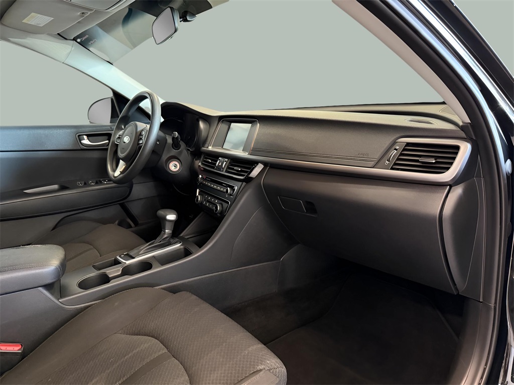 2018 Kia Optima LX photo 25