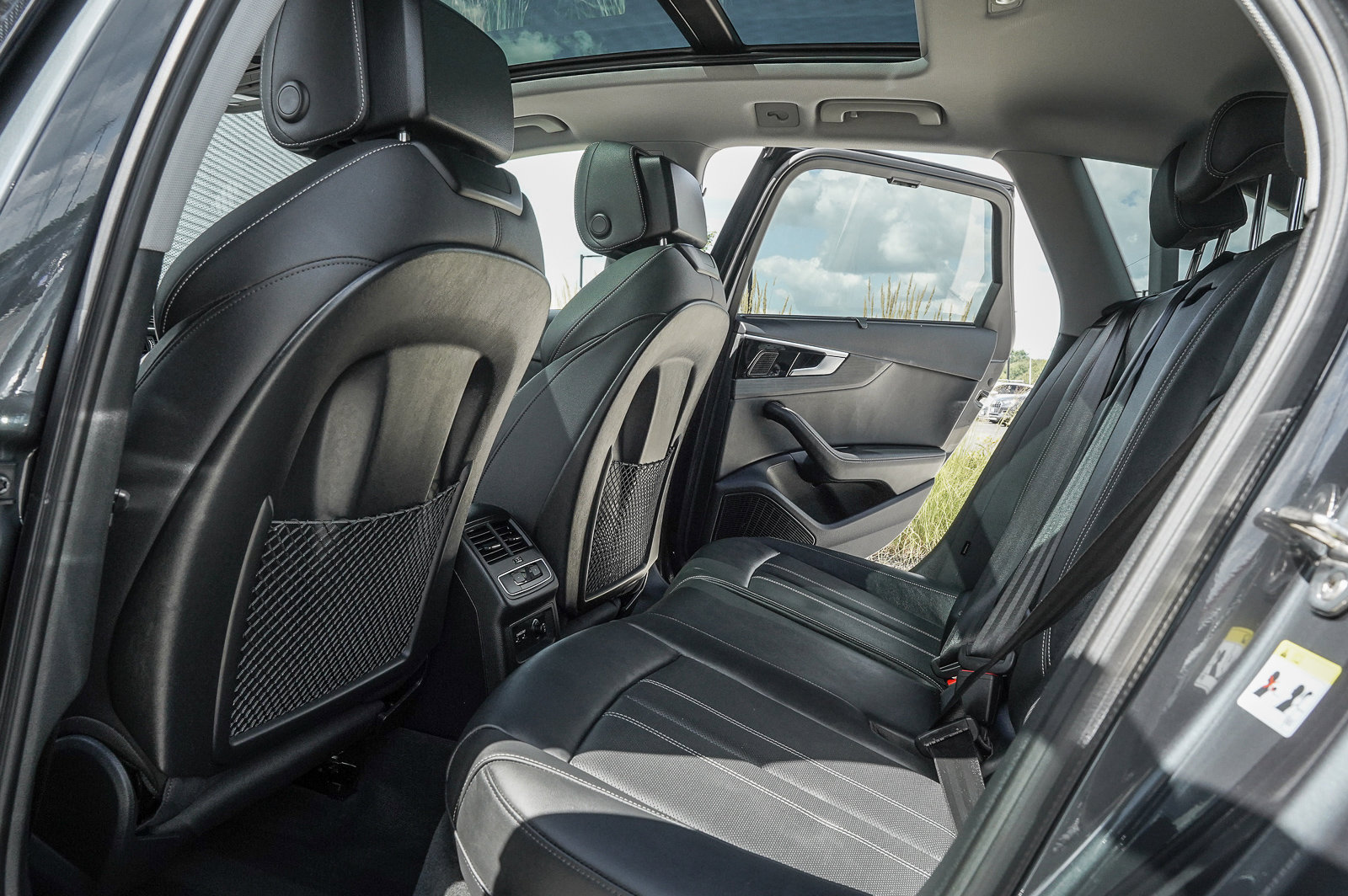 2022 Audi A4 Allroad Quattro Premium Plus photo 21