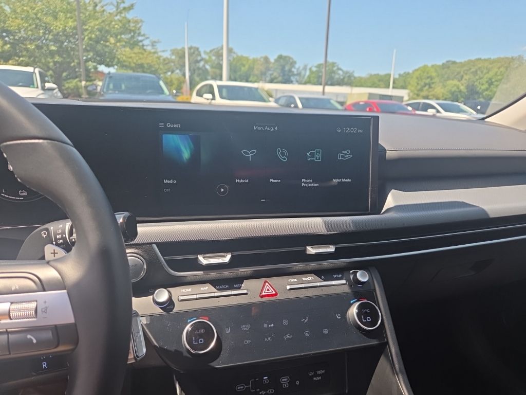 2025 Hyundai Sonata Hybrid SEL photo 19