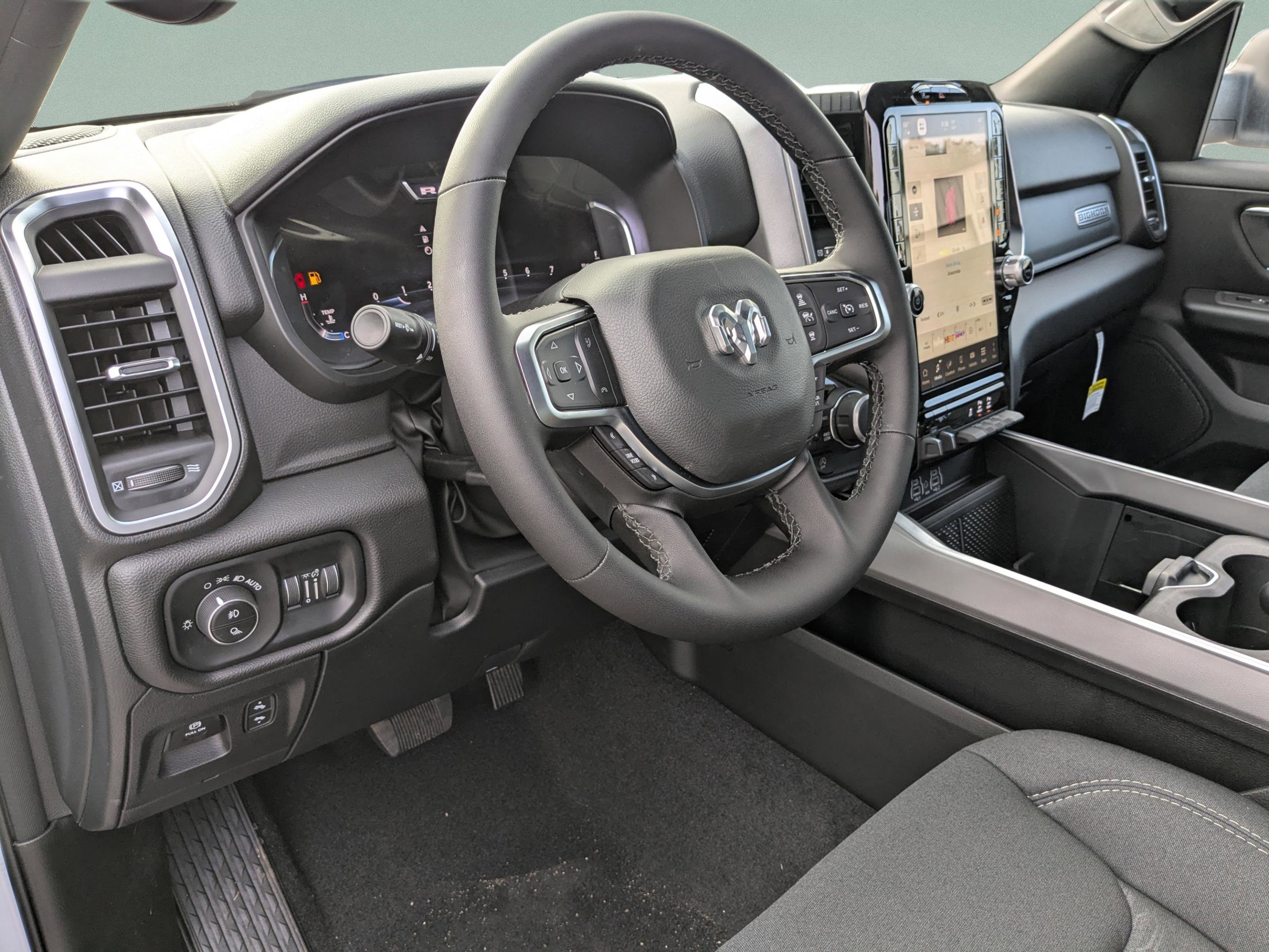 2025 Ram 1500 Big Horn photo 7