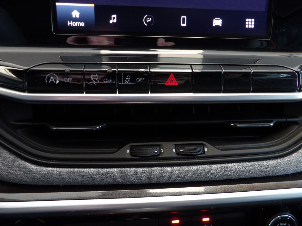 2022 Jeep Compass Latitude photo 33