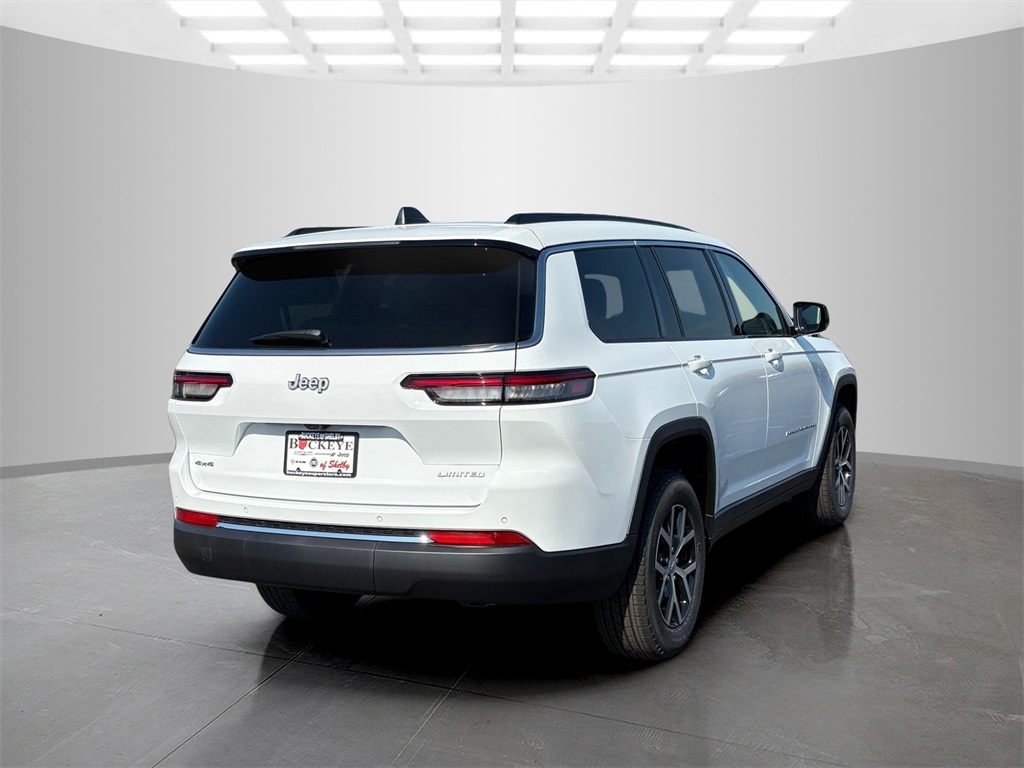 2025 Jeep Grand Cherokee Limited photo 3