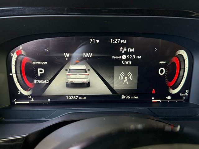 2022 Nissan Pathfinder Platinum photo 21