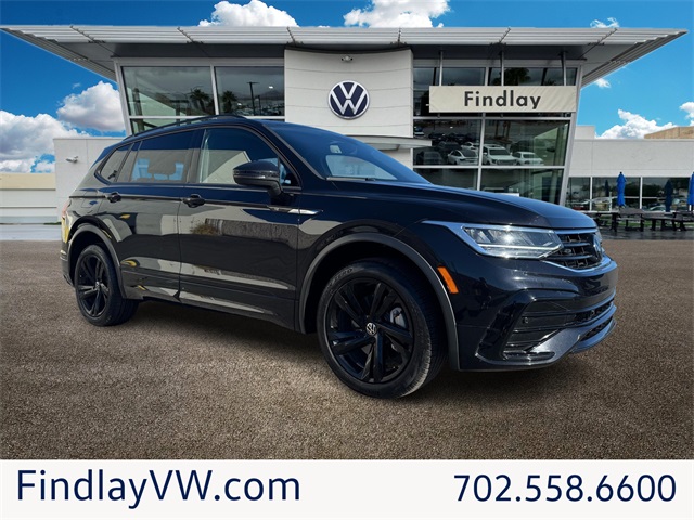 2024 Volkswagen Tiguan SE R-LINE BLACK's photo