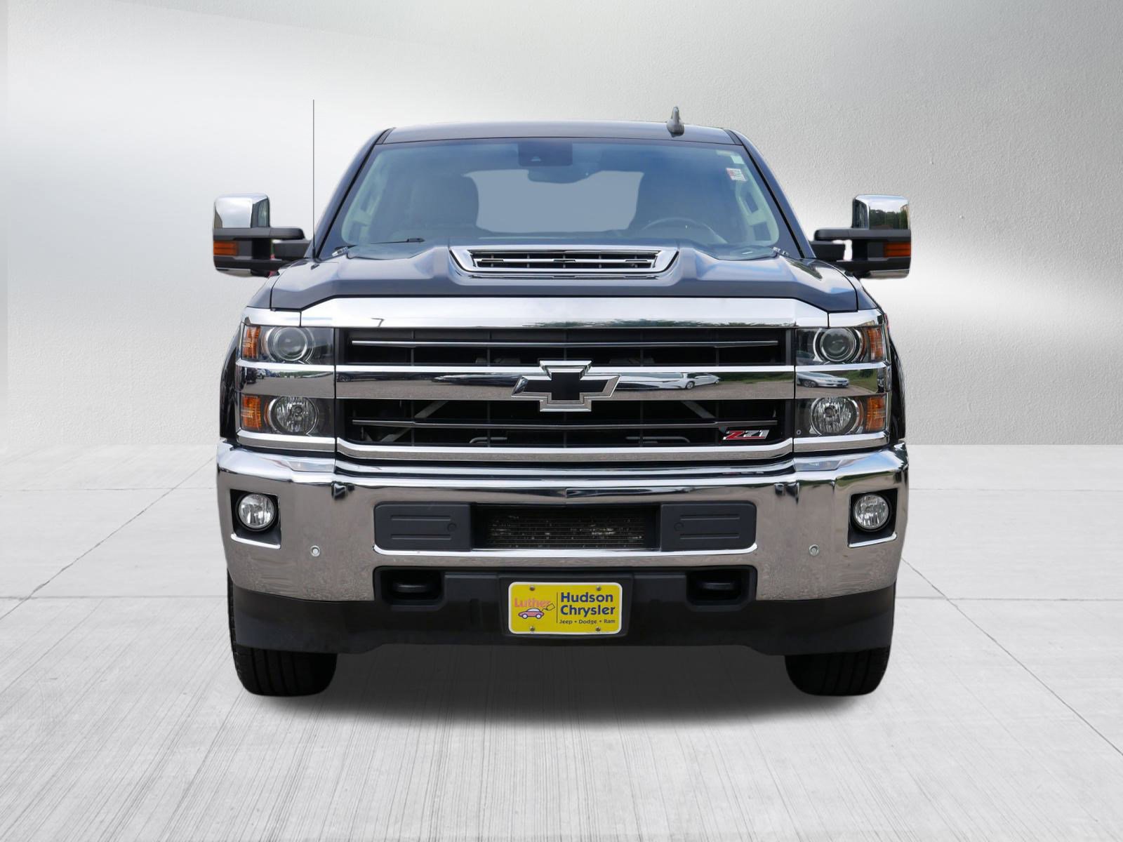 2018 Chevrolet Silverado 2500HD LTZ photo 2