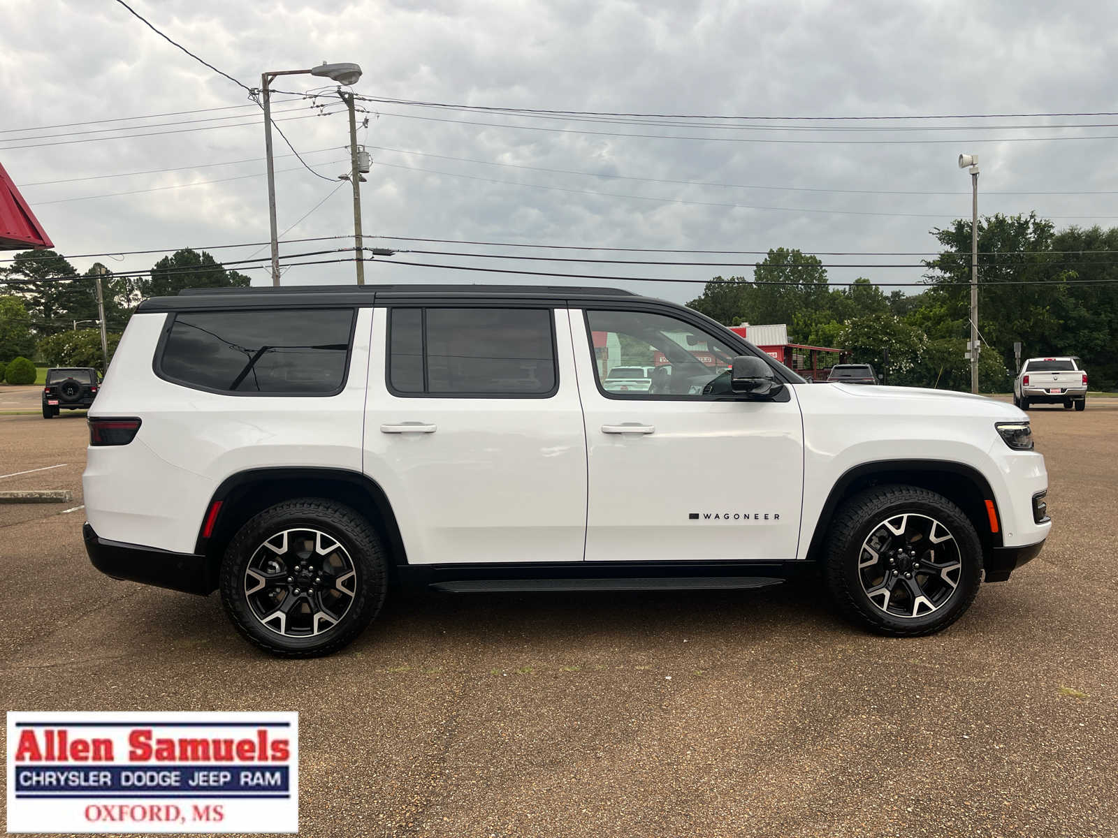 2025 Jeep Wagoneer Series II Overland photo 2