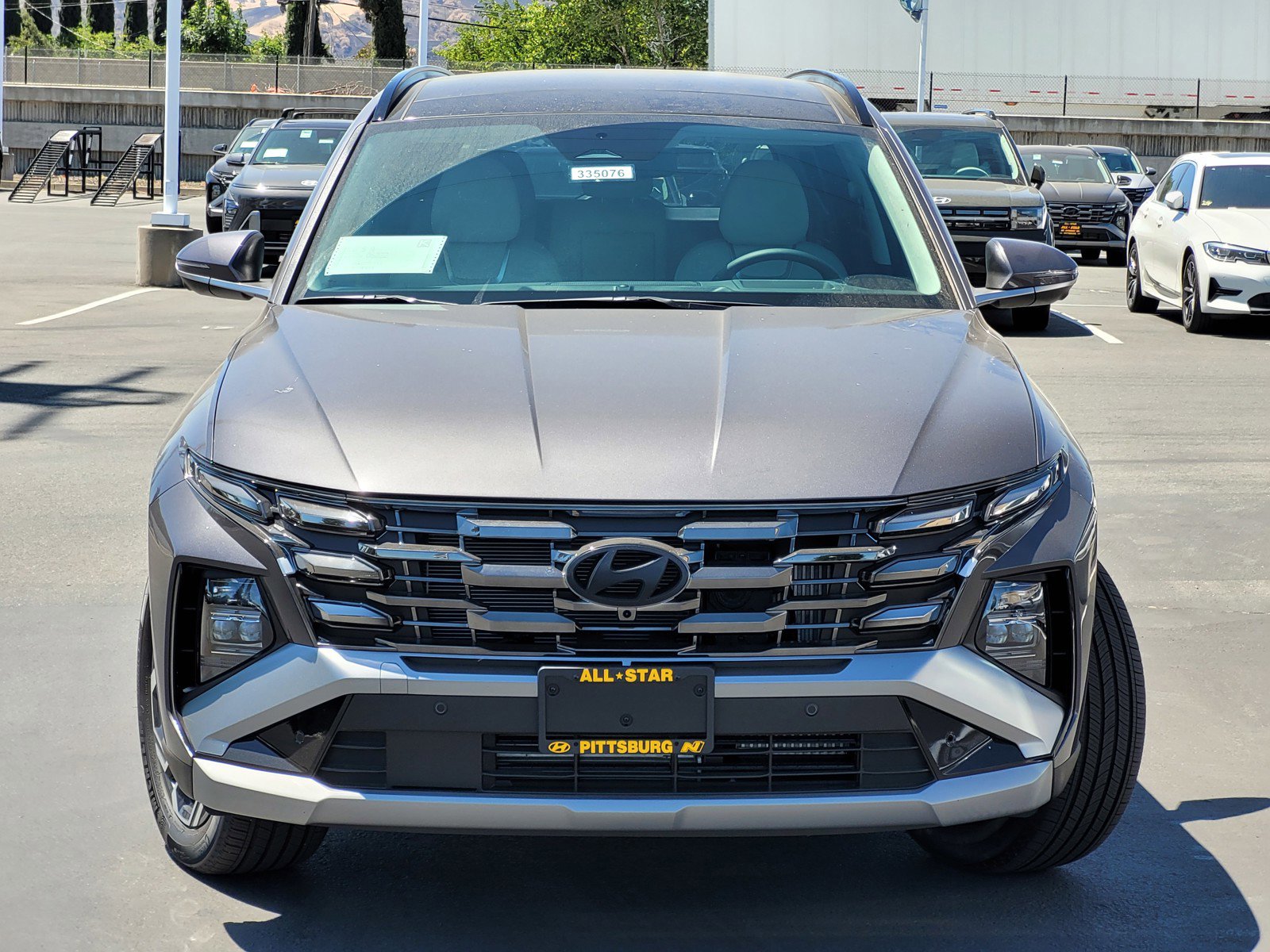 2025 Hyundai Tucson Hybrid Limited photo 2