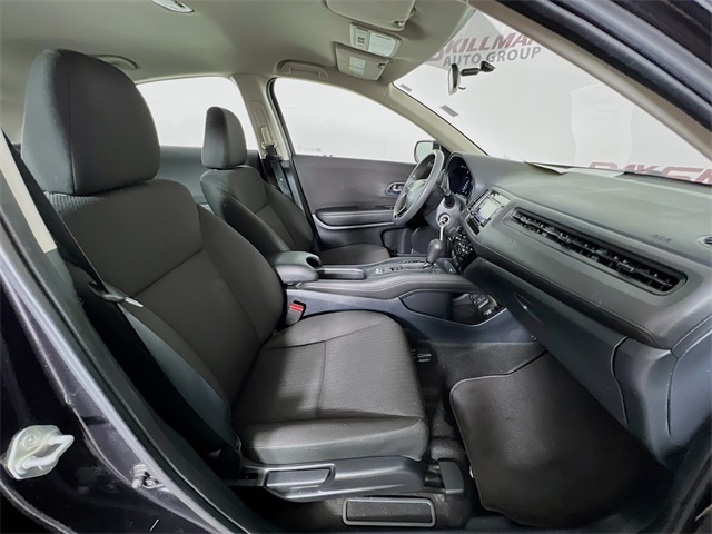 2017 Honda HR-V LX photo 35