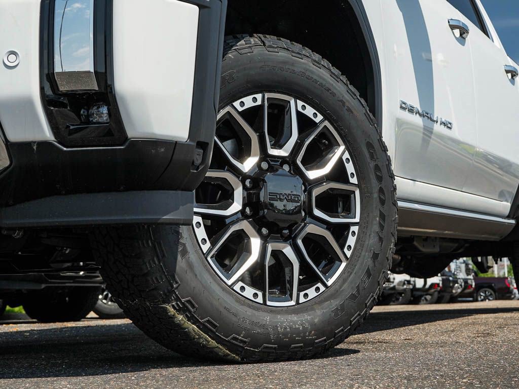 2025 Gmc Sierra 3500 HD Denali photo 5