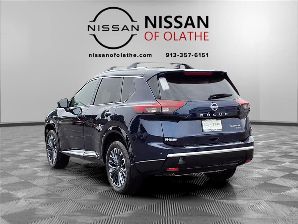 2026 Nissan Rogue Platinum photo 2