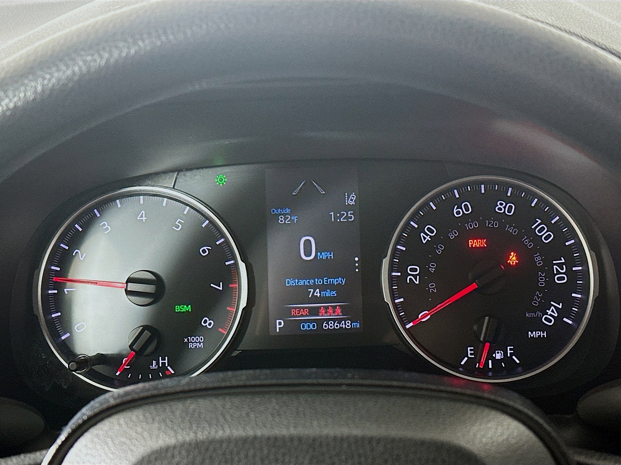 2021 Toyota RAV4 XLE photo 12