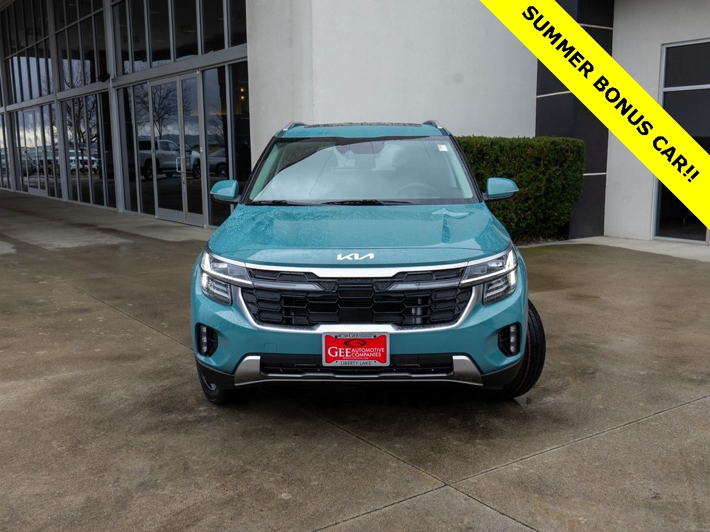 2025 Kia Seltos SX photo 2