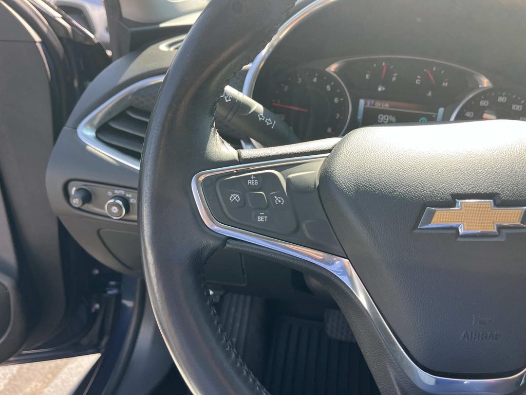 2016 Chevrolet Malibu 1LT photo 17