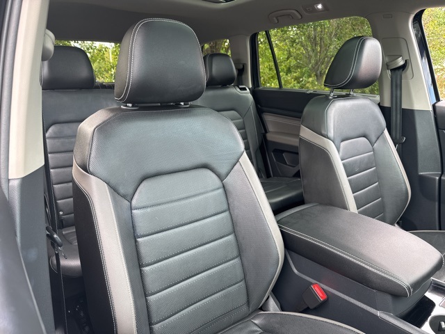 2023 Volkswagen Atlas V6 SEL Premium R-Line photo 12