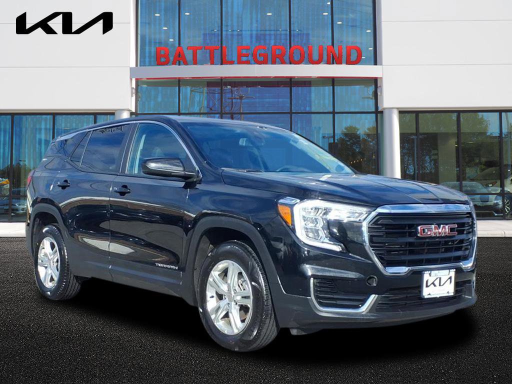 2024 GMC Terrain SLE's photo