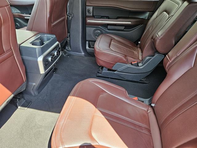 2024 Ford Expedition Limited photo 19