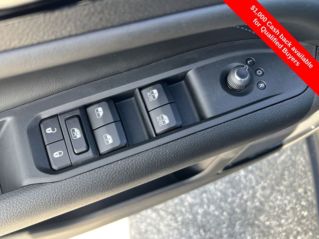 2026 Jeep Compass Latitude Altitude Special Edition photo 3