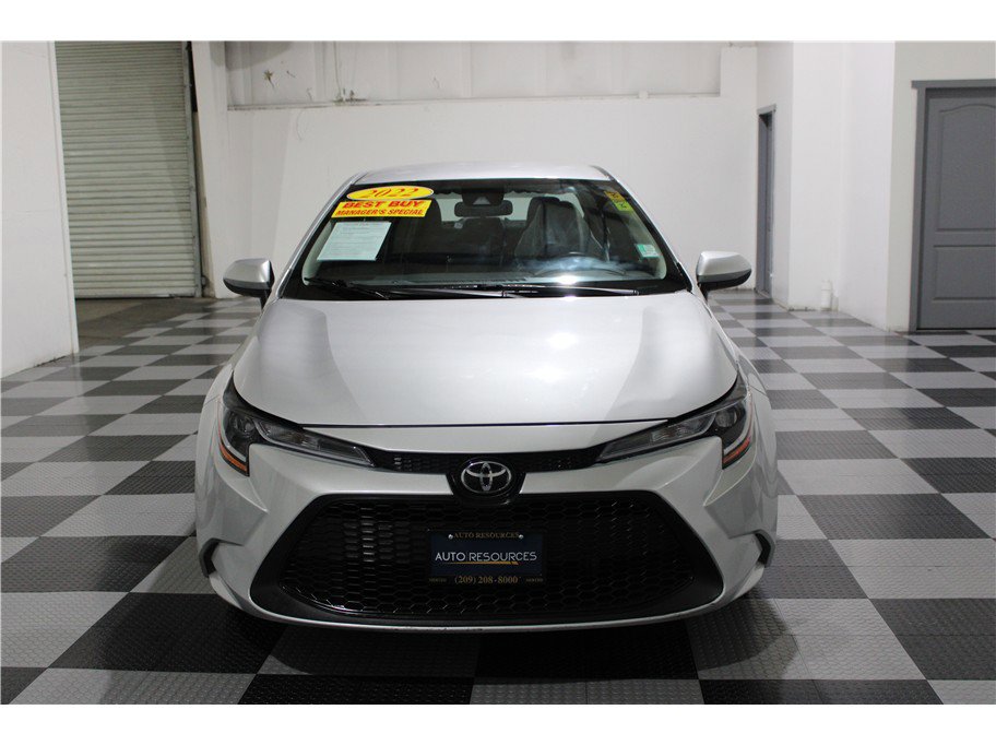 2022 Toyota Corolla LE photo 2