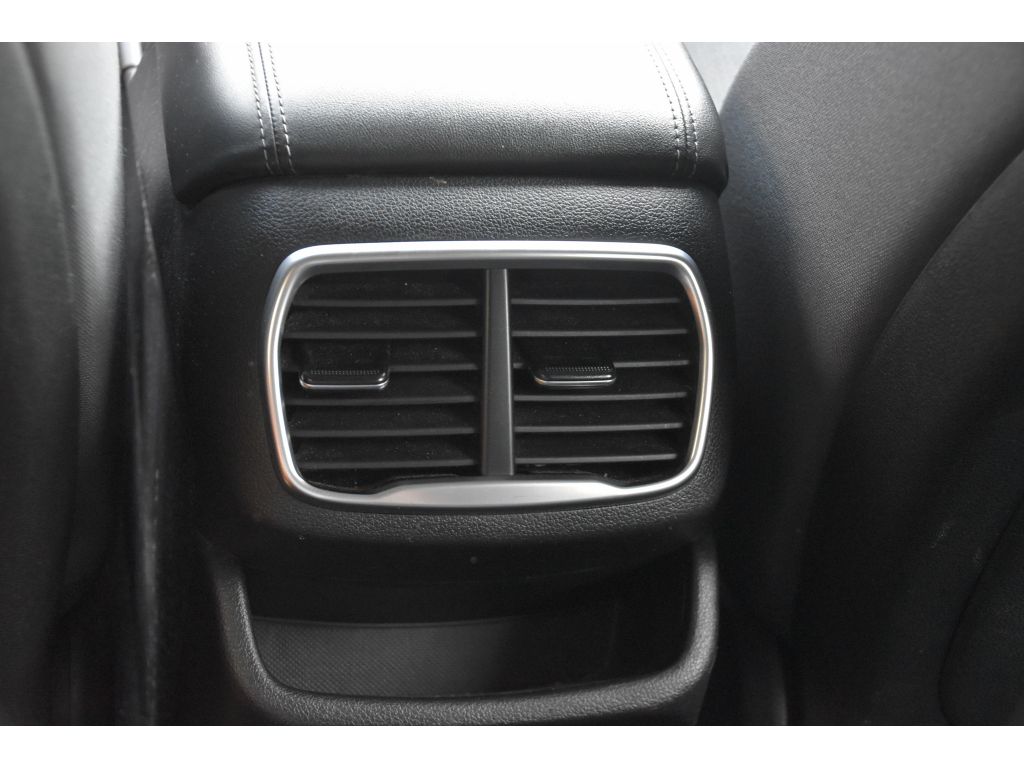 2020 Hyundai Santa Fe SE photo 15