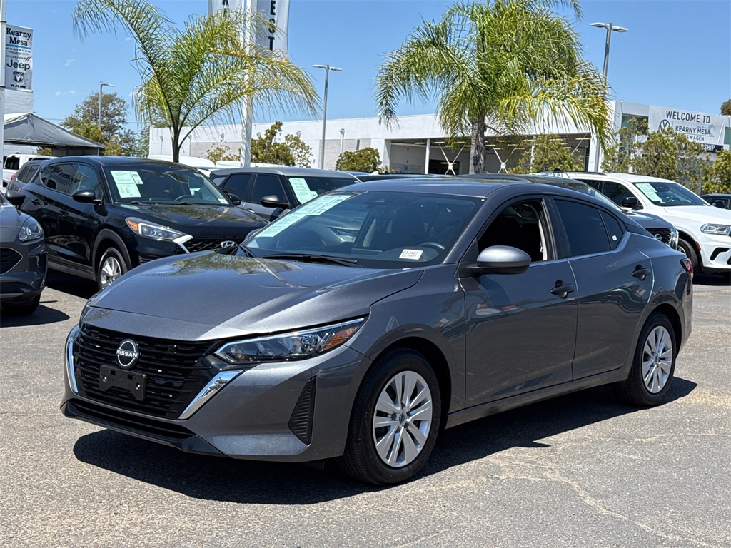 2025 Nissan Sentra S photo 4
