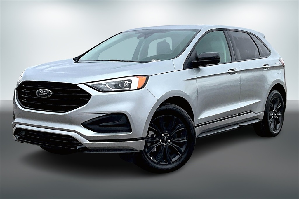 2024 Ford Edge SE photo 2