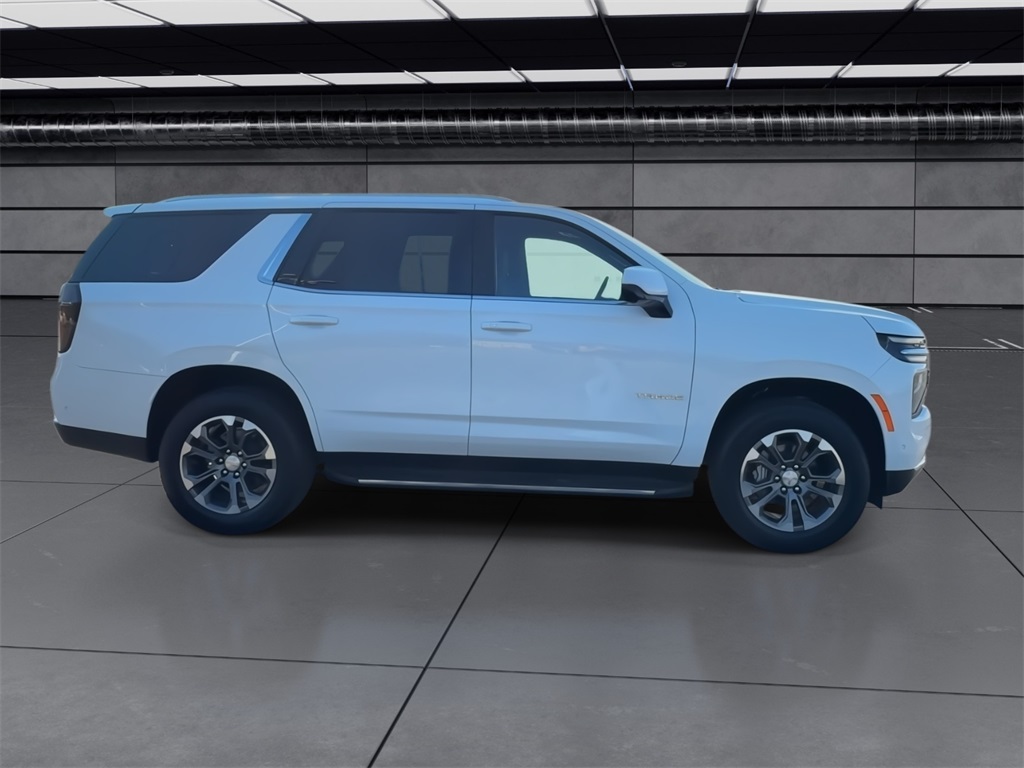 2025 Chevrolet Tahoe LS photo 2