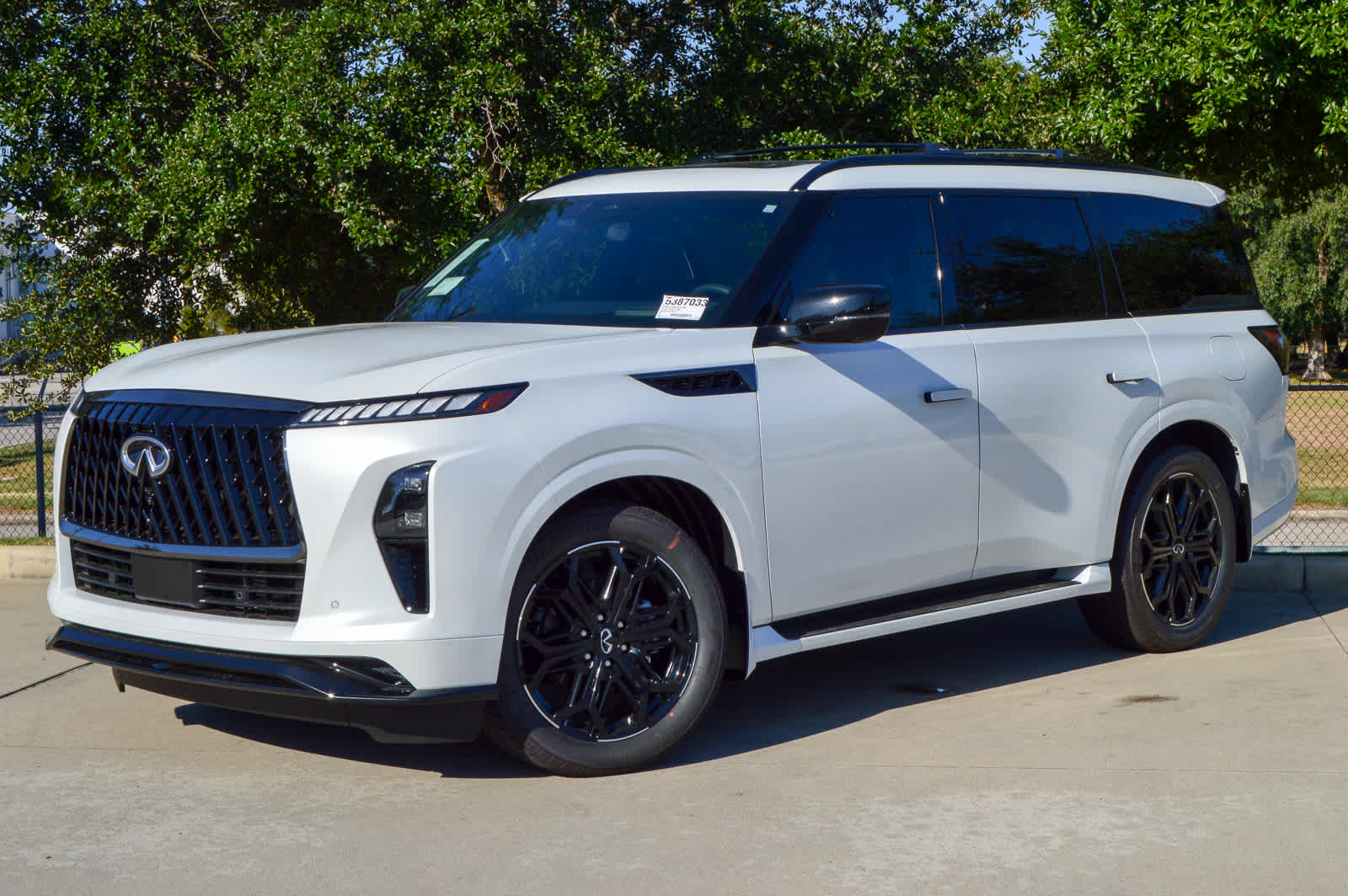 2026 INFINITI QX80 Sport's photo