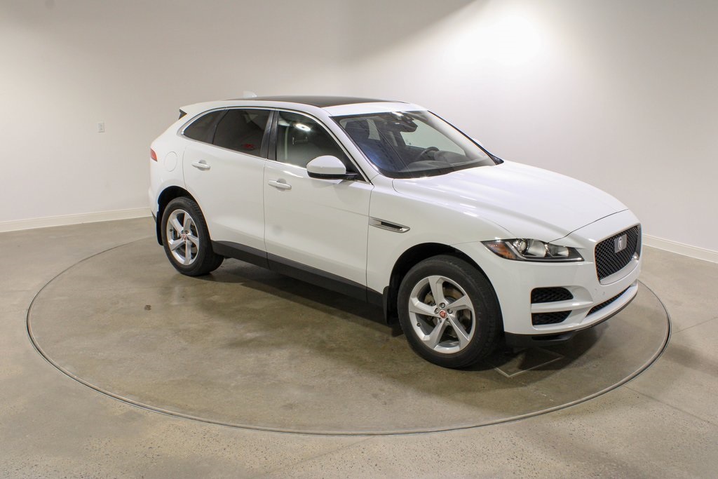 2019 Jaguar F-PACE Premium photo 6