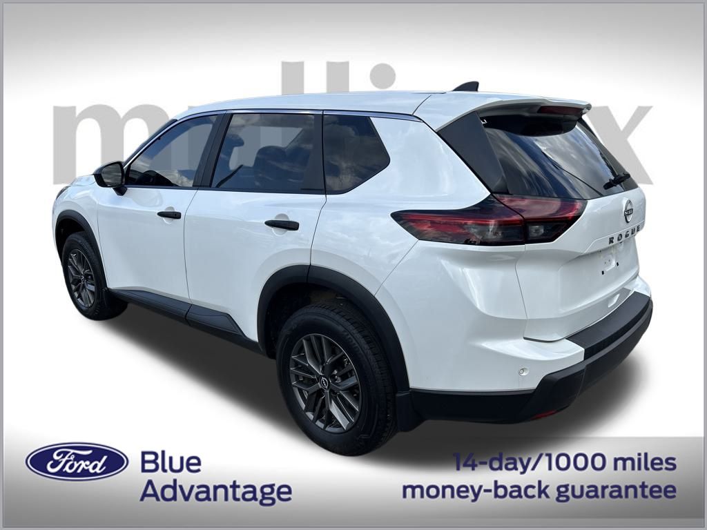 2024 Nissan Rogue S photo 3
