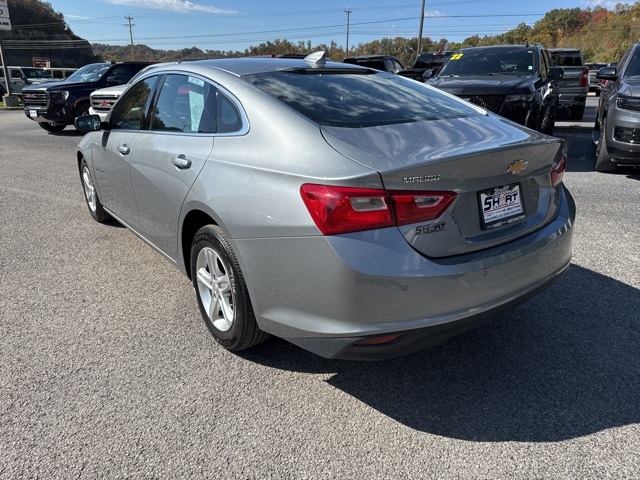 2024 Chevrolet Malibu 1LT photo 4