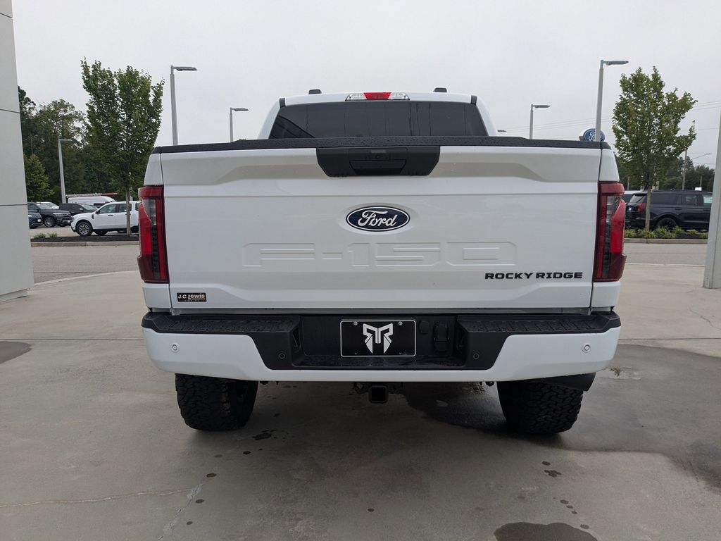 2025 Ford F-150 STX photo 4