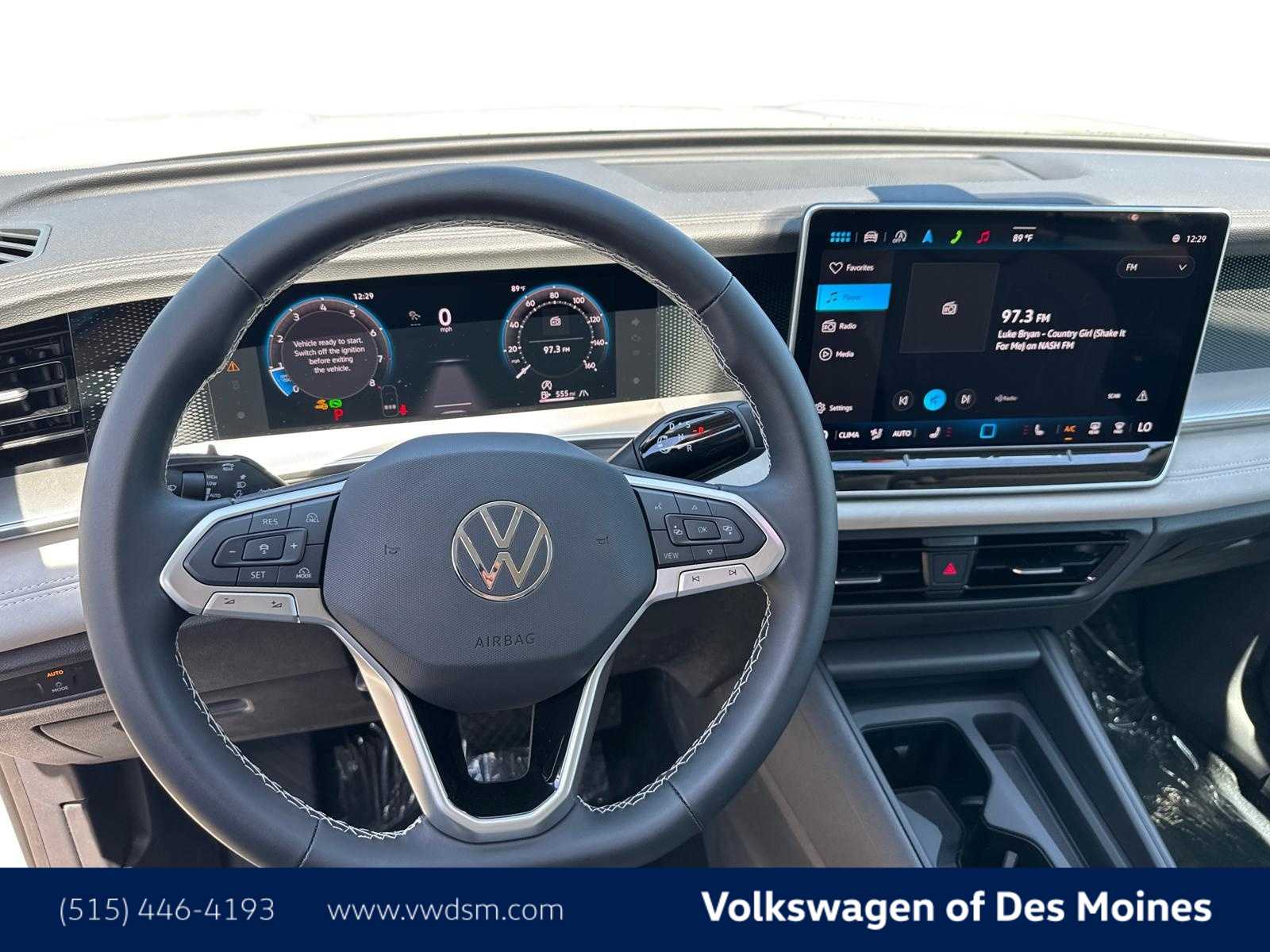 2025 Volkswagen Tiguan SE photo 2